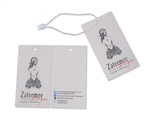 ซื้อ ผู้จัดจำหน่ายแท็กสวิงกระดาษเสื้อผ้า Centerfold แบบกำหนดเองที่พิมพ์เอง online manufacture